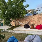 Kel Bed & Breakfast 3*